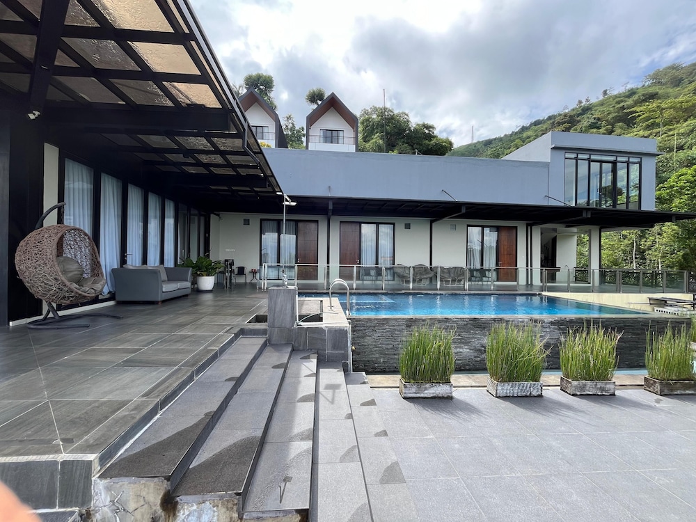 Anemos Resort By Tamastu