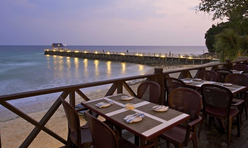 Tunamaya Beach & Spa Resort Tioman Island
