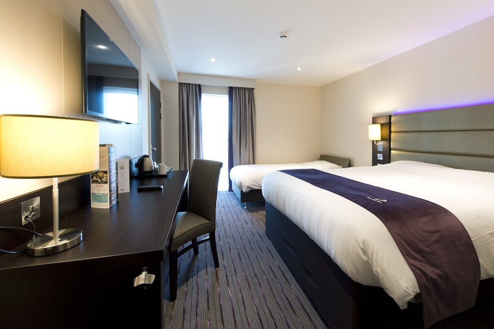 Premier Inn London Hayes Heathrow - Hyde Park, photo 8