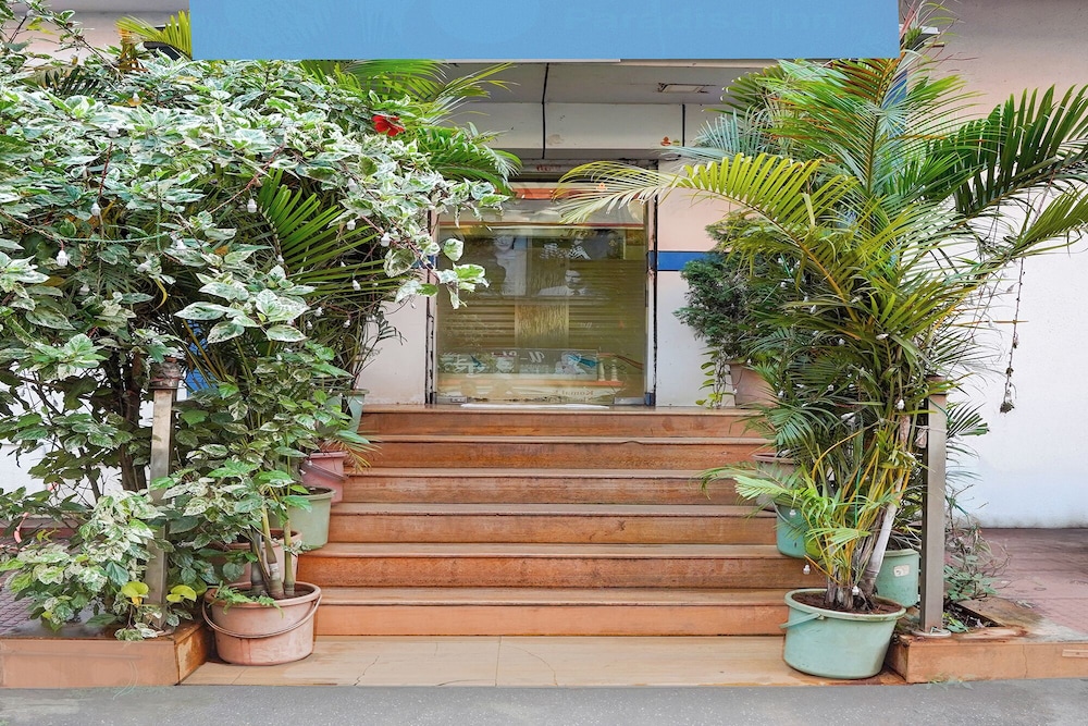 FabHotel Paradise Stay Inn