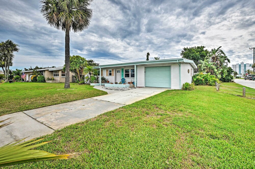 Charming Port Orange Home - Walk to Beach! view 5