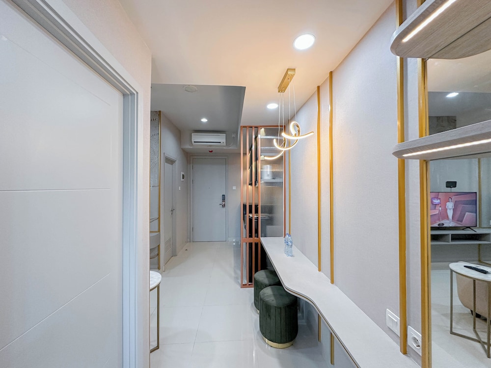 Comfortable Stay And Strategic 1Br At Grand Sungkono Lagoon Apartment