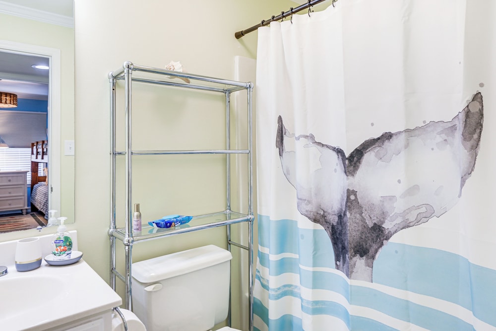 Marina Views, Walk to Beach: Atlantic Beach Condo!