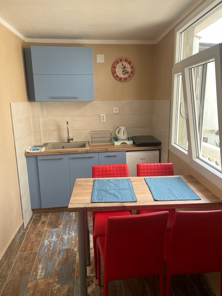 ACIKA apartments Rafailovici view 4