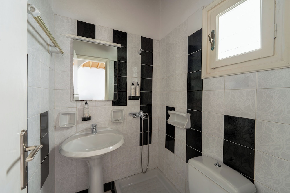 SeaView Central Suites