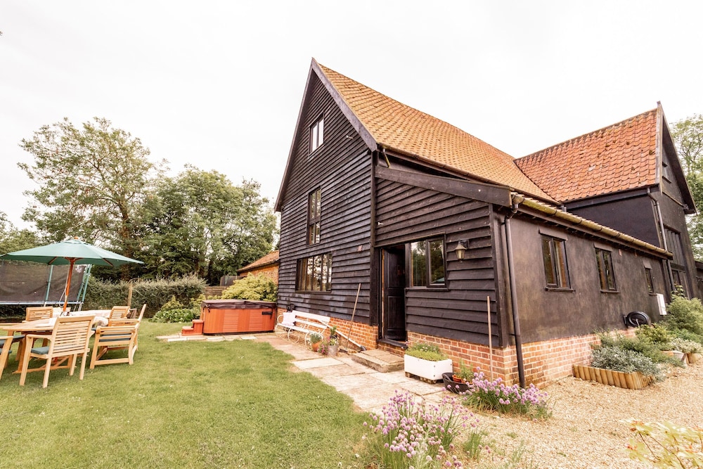 Manor Farm Barn