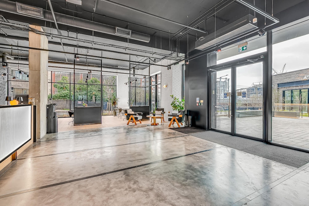 Elegant 3-bedroom Condo