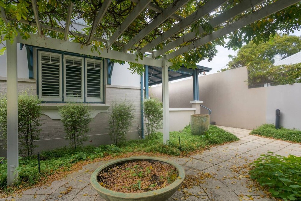 Beautiful 3BR Home With Patio + BBQ in Subiaco