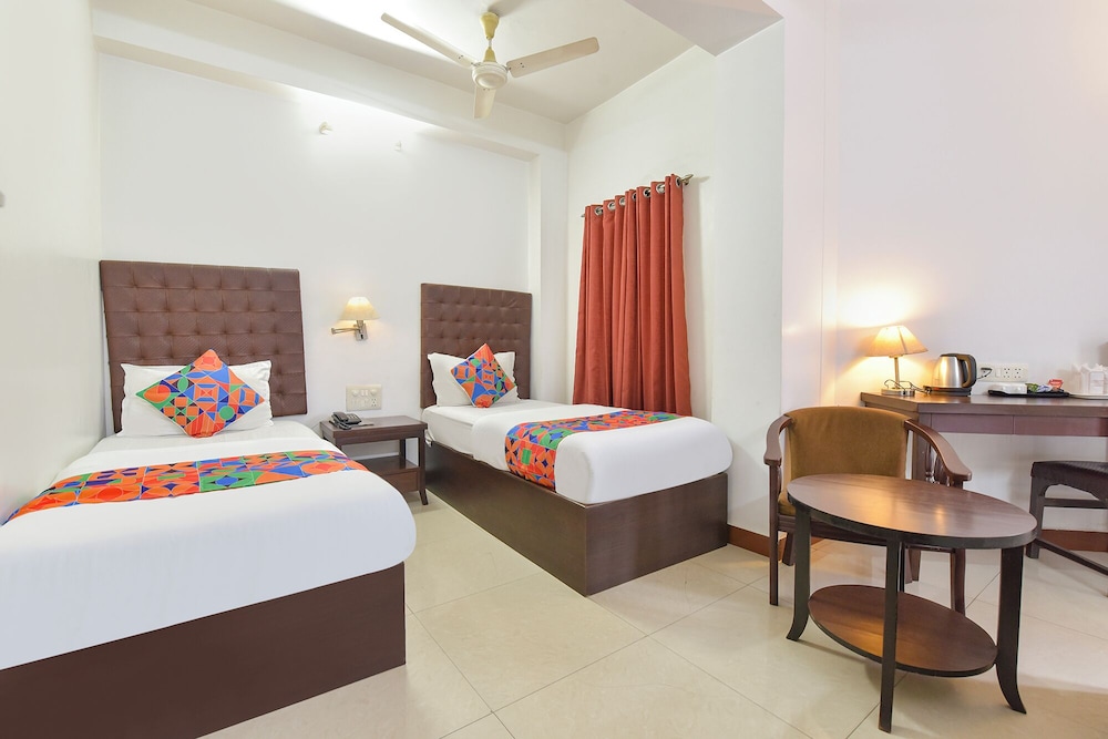 Fabhotel Shikha
