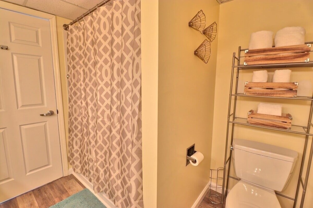 Holiday Sands South 411 2 Bedroom Condo