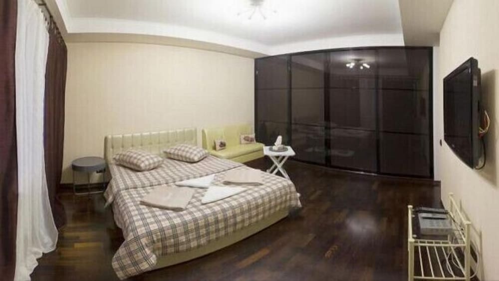 Apart Kiev Saksaganskogo 87 view 2