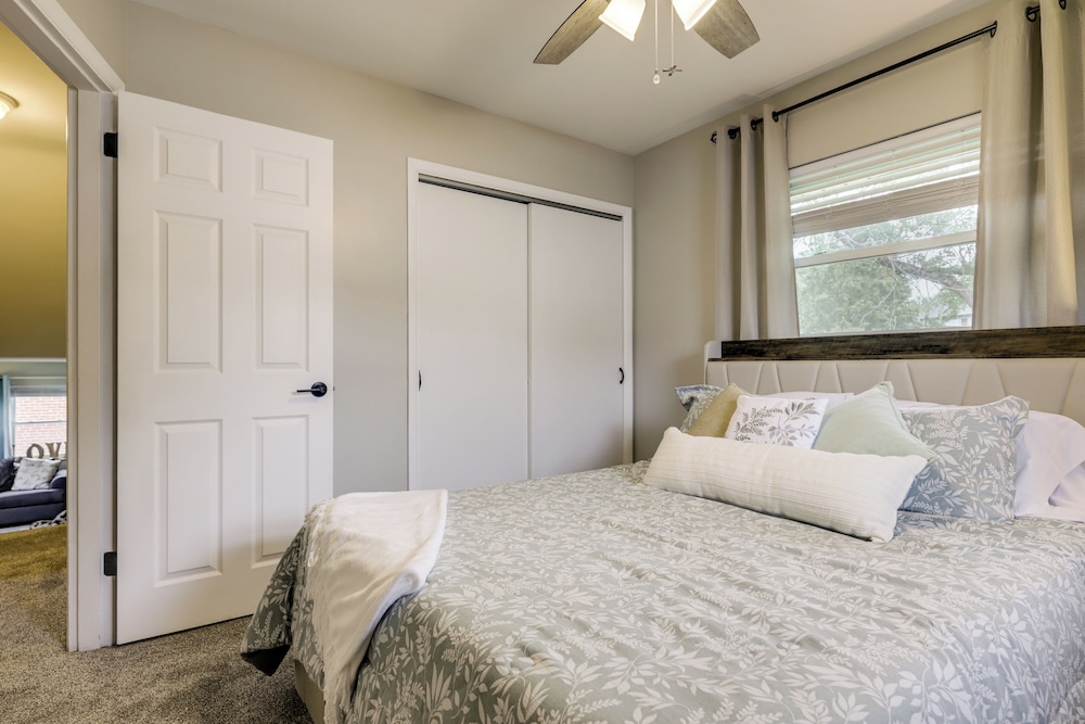 10 Mi to Dtwn Cincinnati: Home w/ Patio & Yard!