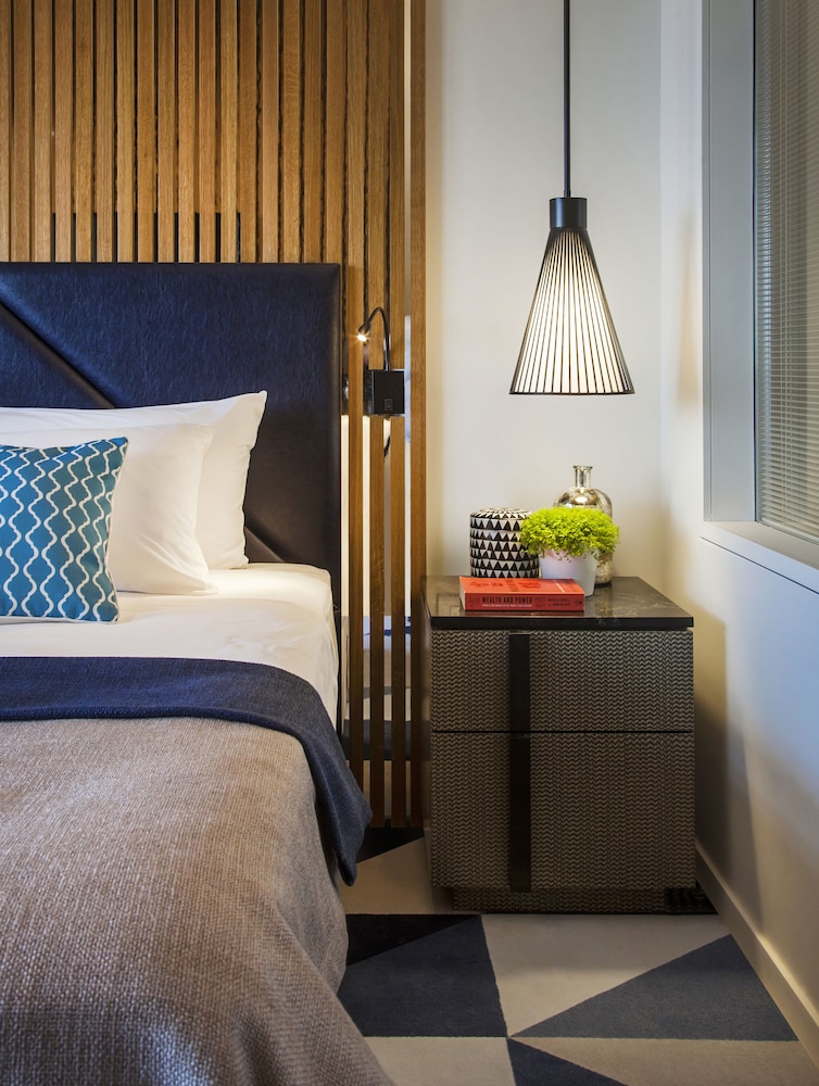 Dan Accadia Hotel