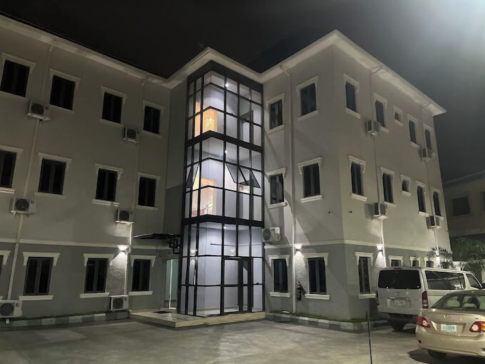A3 Apartments