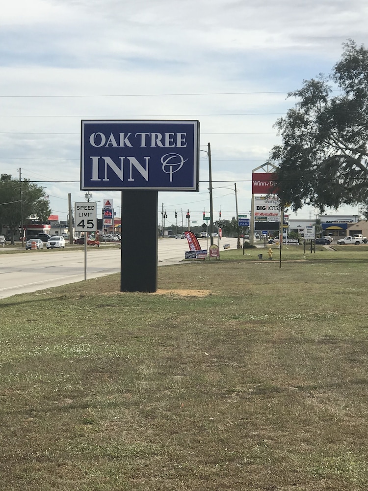 Oak Tree Inn - Property Image 4