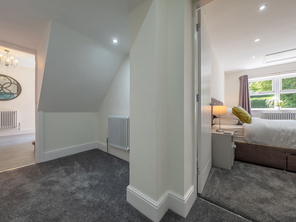 Routhorpe House