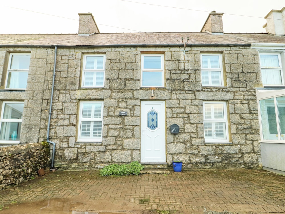 Bryn Tirion