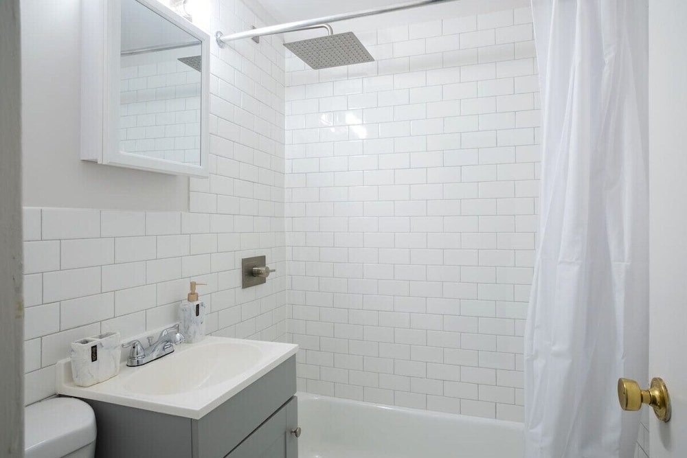 317 UES Apartments