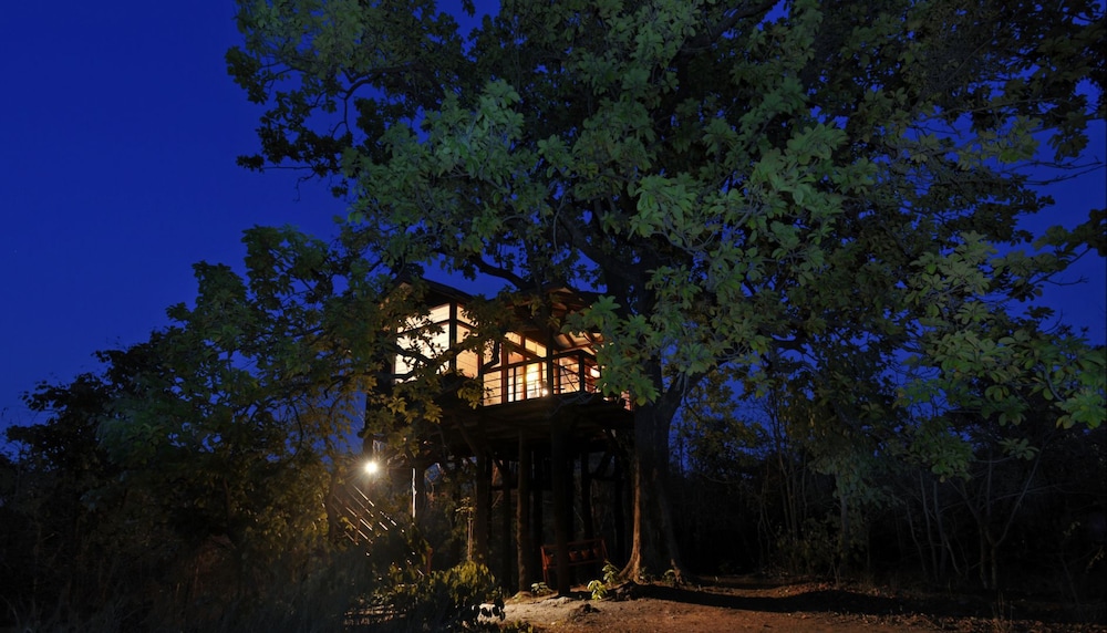 Pugdundee Safaris - Pench Tree Lodge