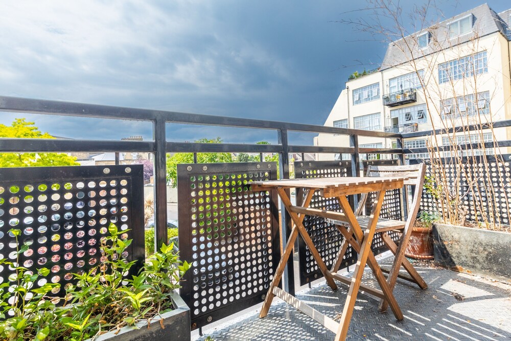 Stylish & Bright 1BD Flat - Peckham