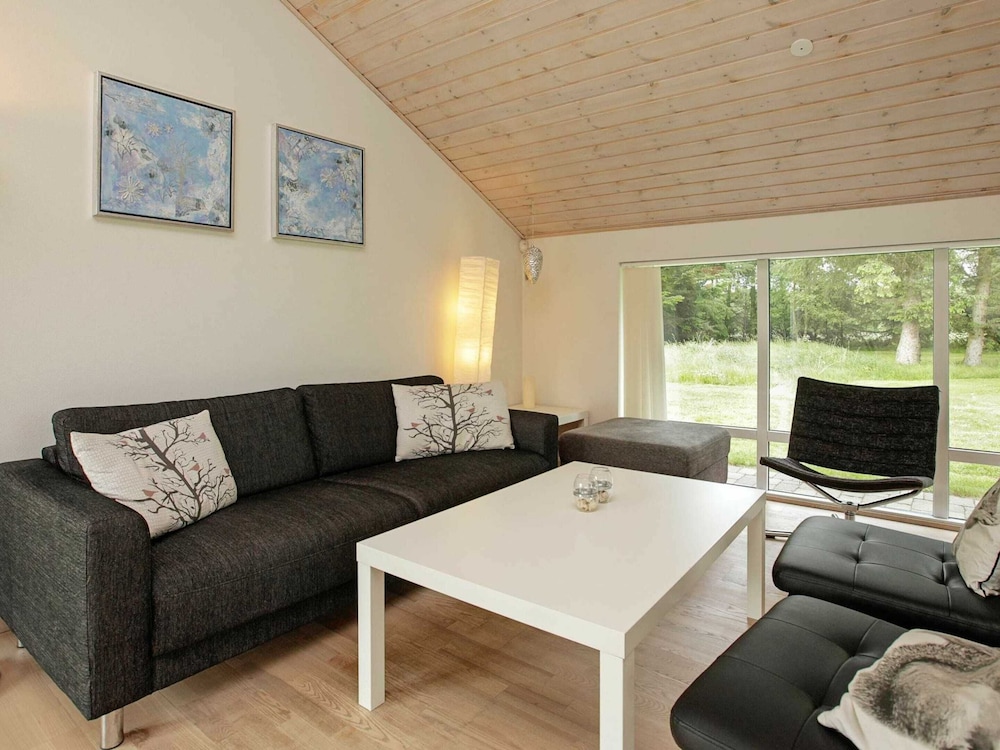 6 Person Holiday Home in Jerup