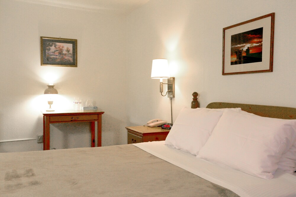Walla Walla Vacations - Blue Mountain Hotel - Property Image 2