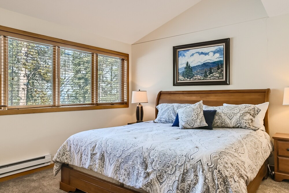 The Pines - Keystone Ski Resort CO Vacation Lodging