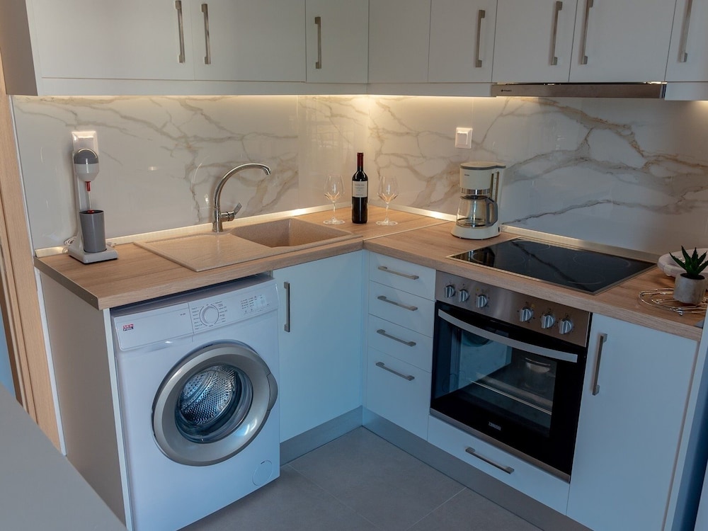 Dimi Seafront Partment by Rentals Pro