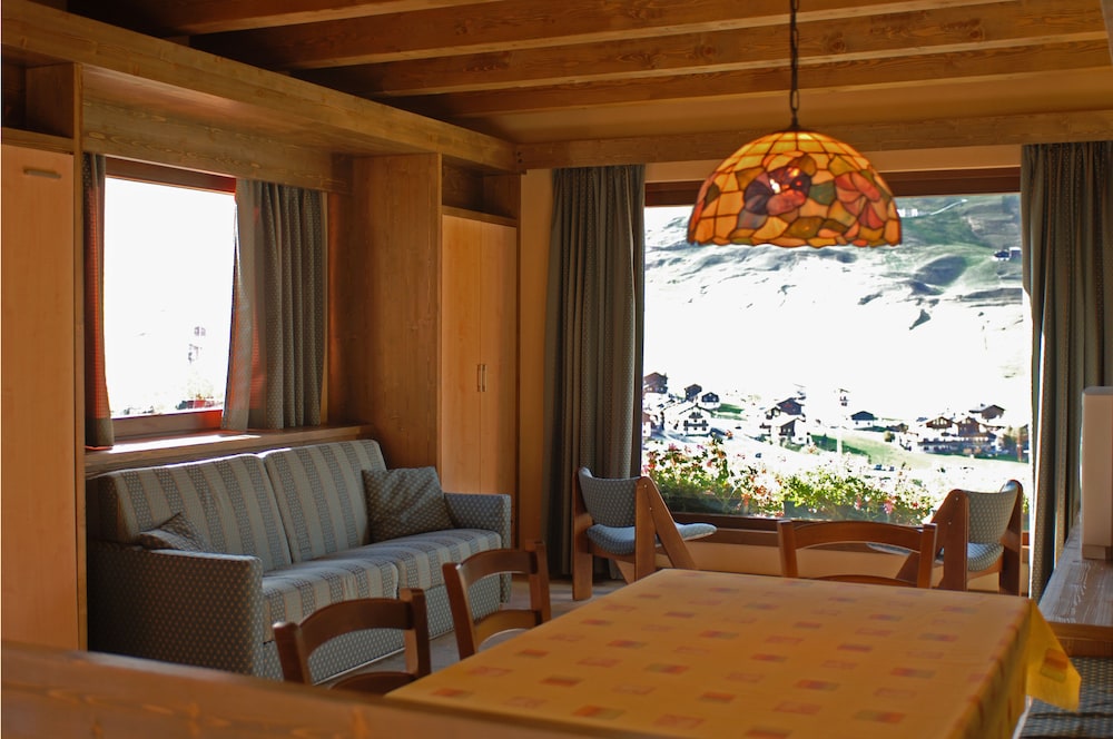 Chalet Garden