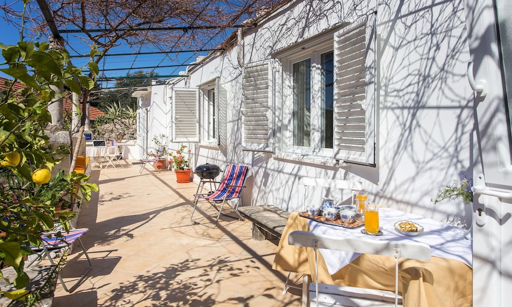 Apartments Ljubimir
