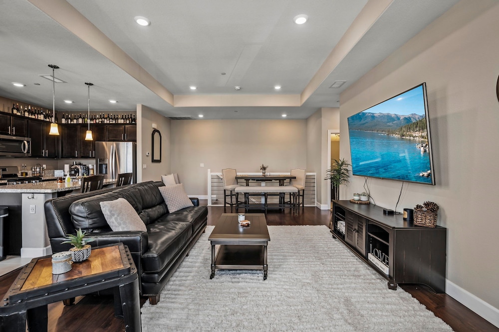 Reno Vacations - Marketing in Reno With 2 Bedrooms and 2 Bathrooms - Property Image 5