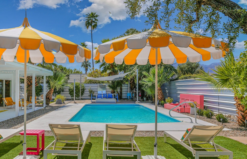 Birdcage Palm Springs