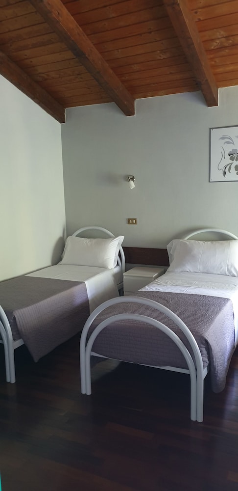 Nuovo Hotel Sporting view 4
