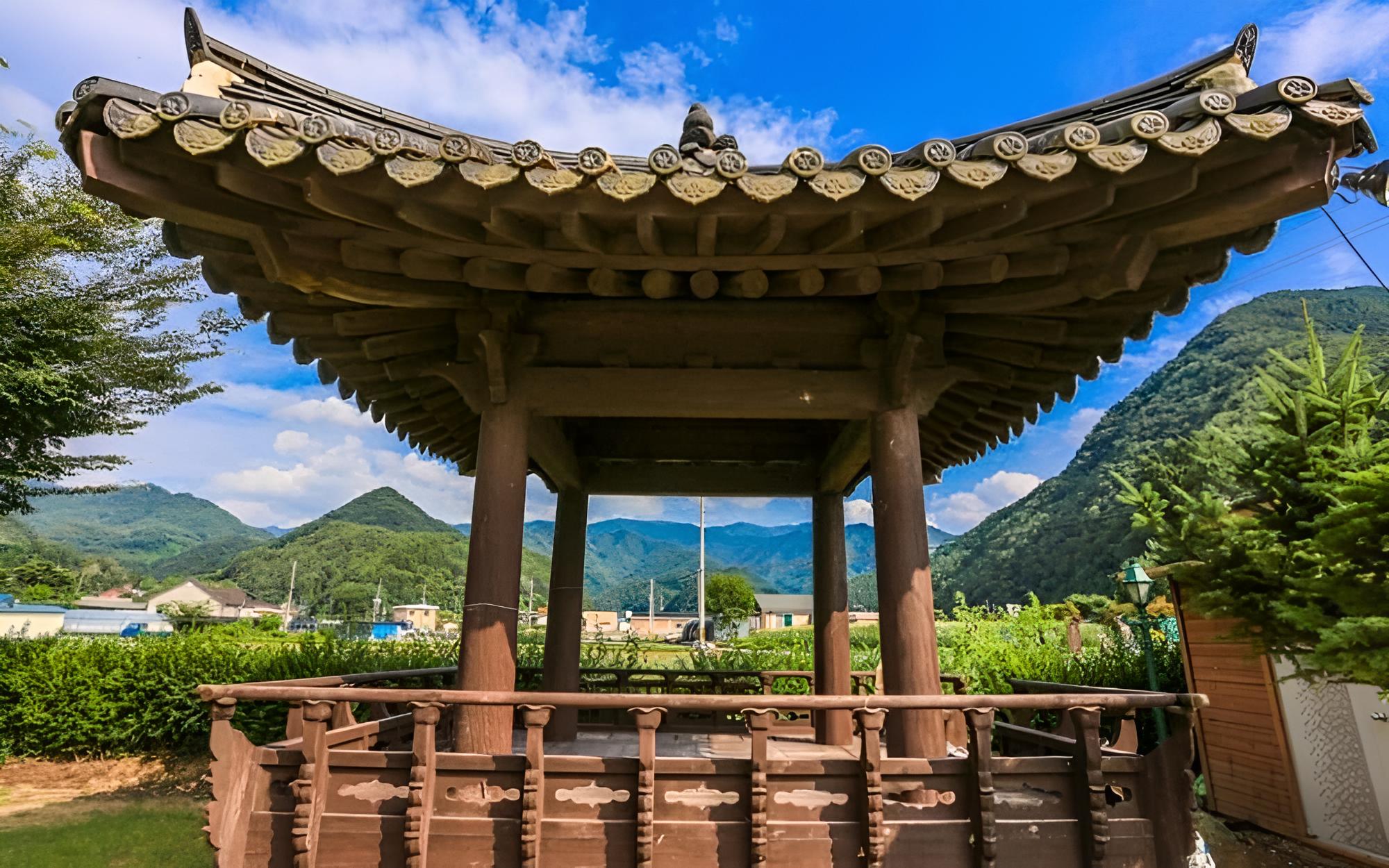 Danyang Hail Handmi Hanok Pension view 5