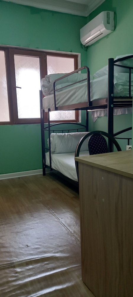 28 may Centr City hostel