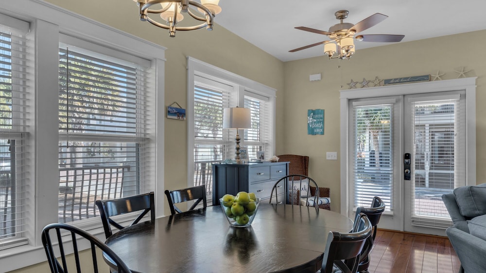Great Family Home in Seacrest; Resort Pool + Beach Shuttle view 4