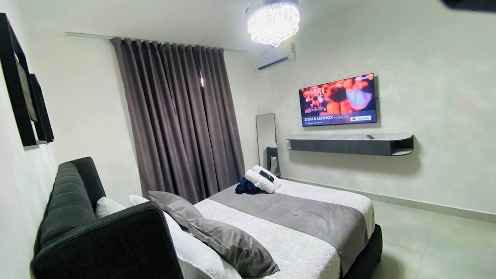 Modern Penthouse Albarobello Residences
