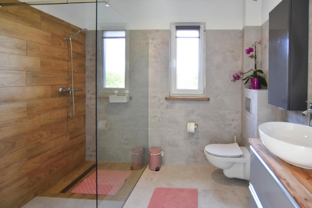 Comfortable Holiday Home With a Private Garden