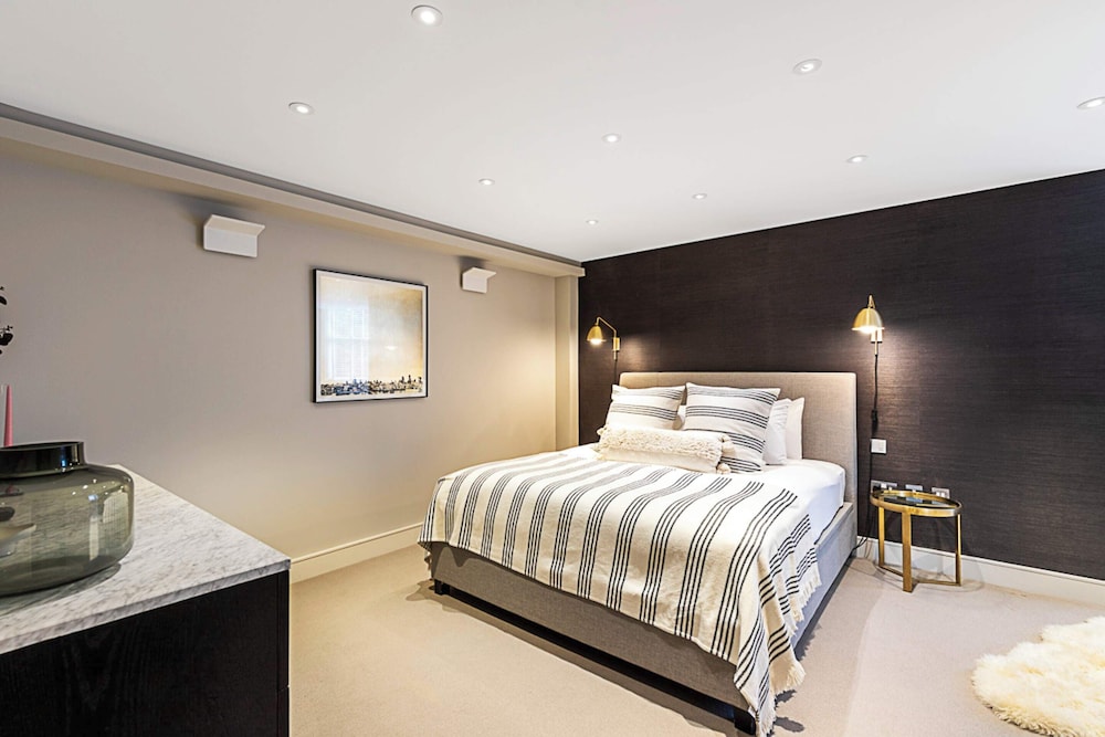 Pepys House: A Modern Touch of History