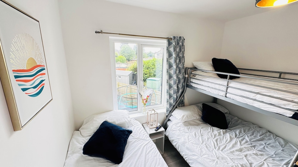 Pengam House