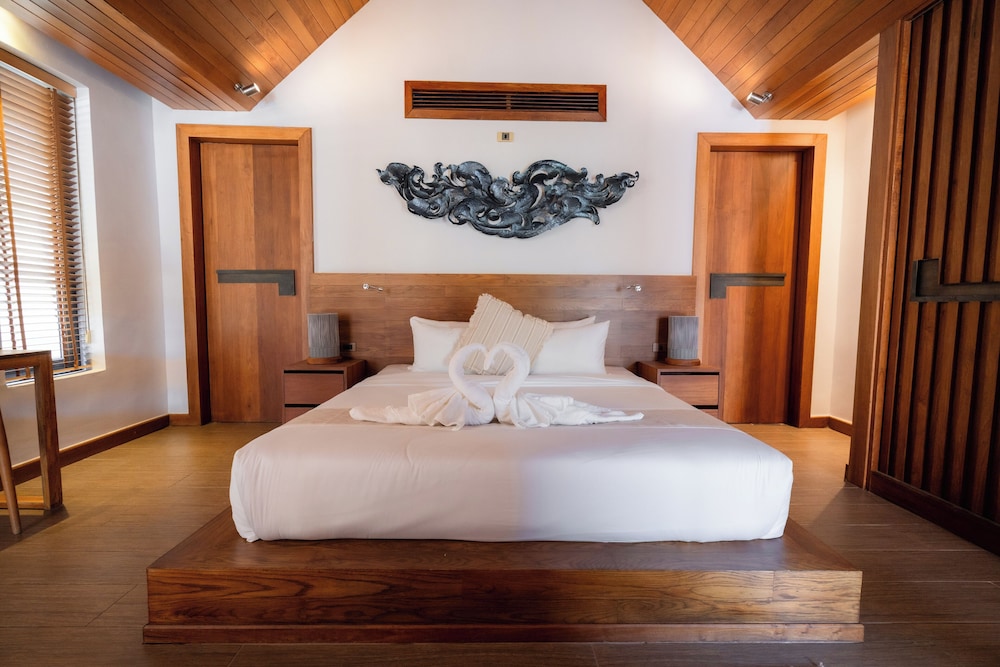 Zaya Beach Club & Resort