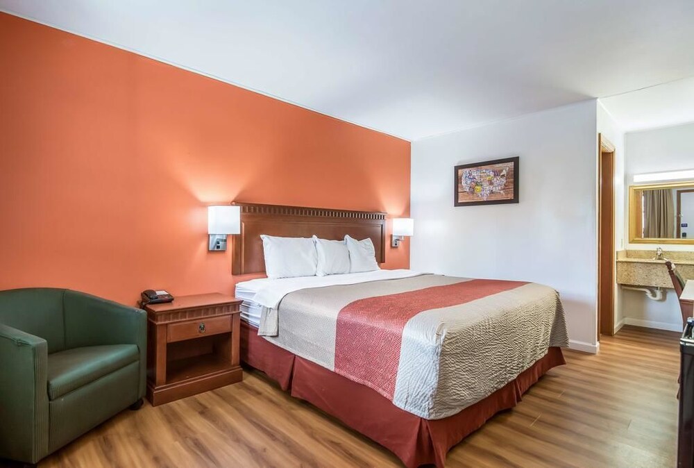 Northway Inn Queensbury - Lake George - Property Image 20