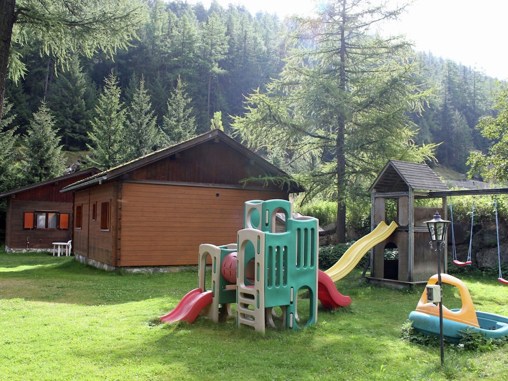 Modern Chalet in Saas-balen With Garden view 4