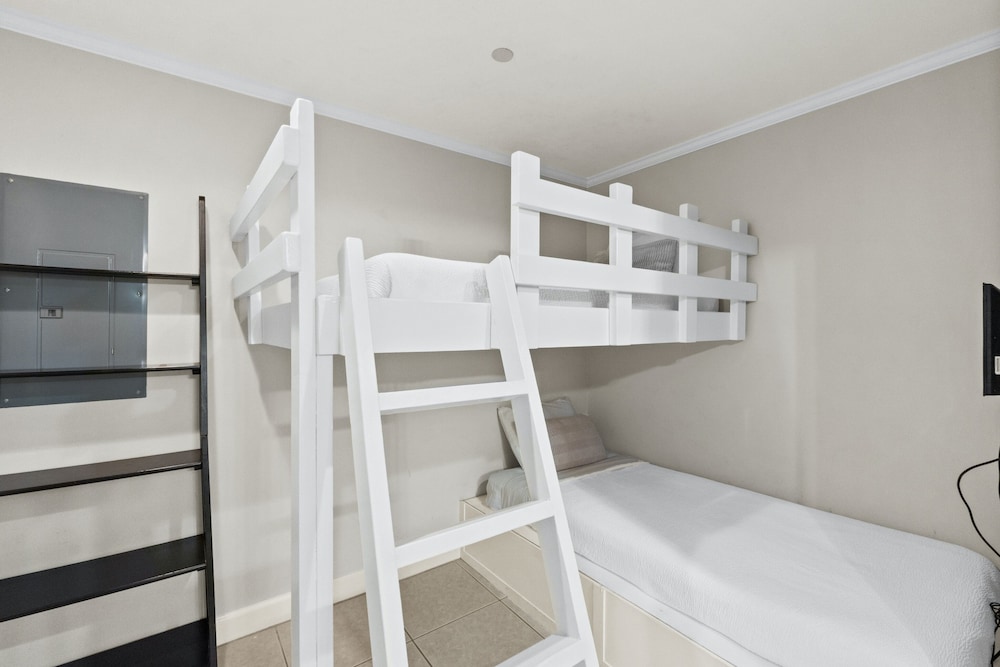 Splash Beach Resort by Panhandle Getaways