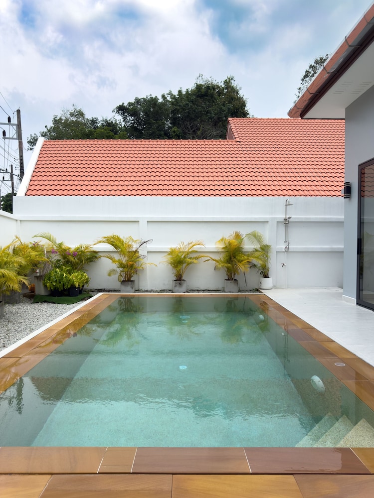 Stylish 3BR Pool Villa Lawan Villa (LWV1)