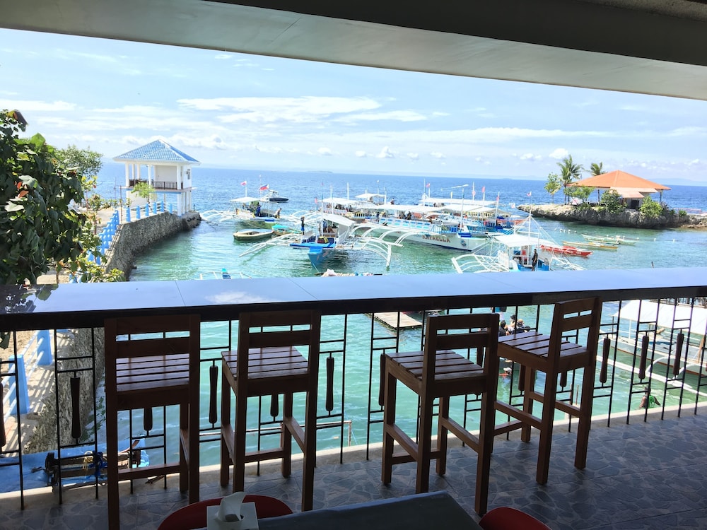 CNC DIVE RESORT
