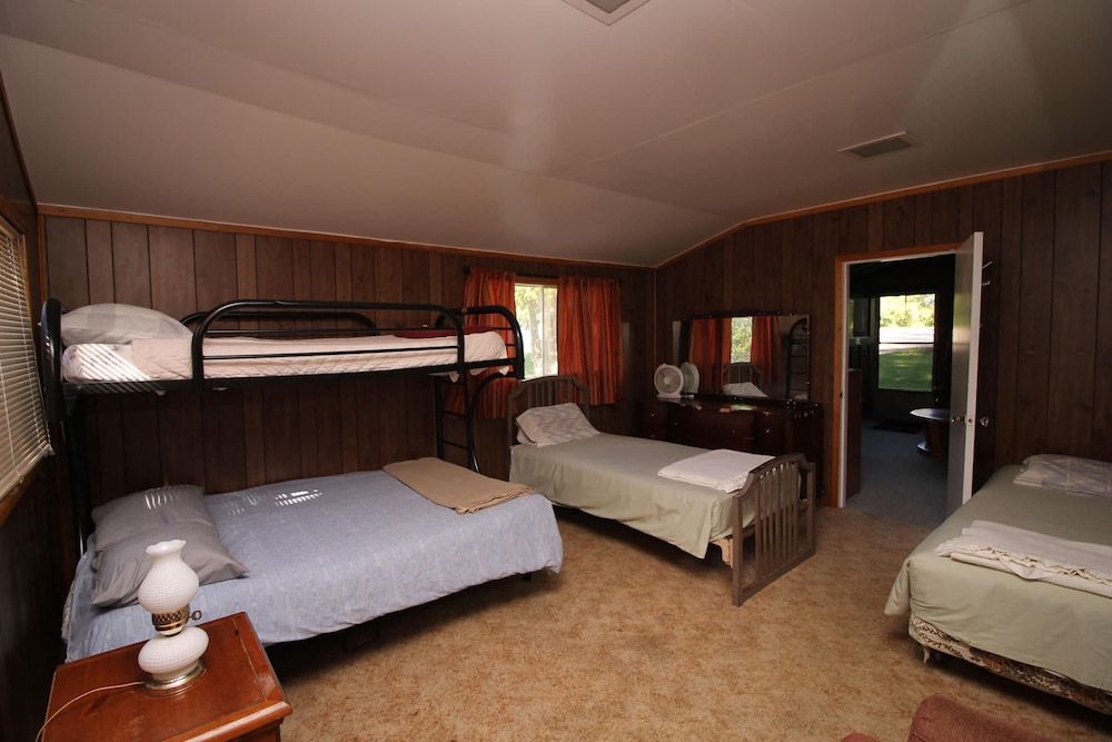 3 Bdrm Country Cottage - Main House - Rosewood Cottages