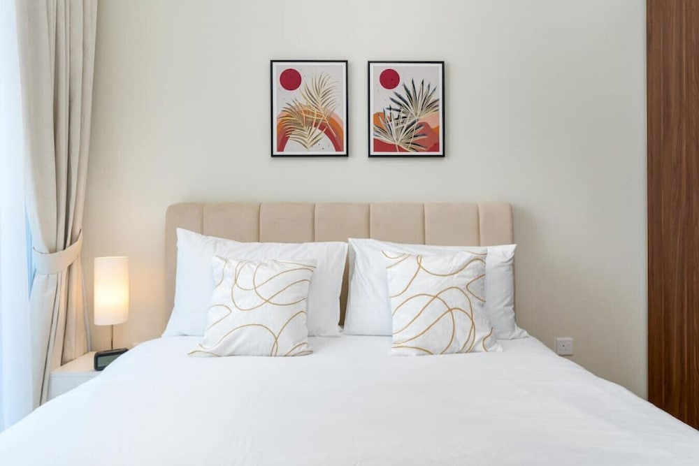 Soothing 1BR at Downtown Dubai Business Bay
