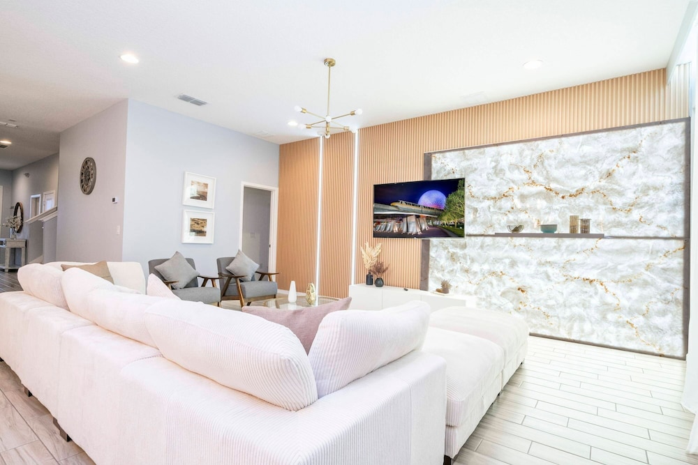 Spacious 12br Family Villa Near Disney Bella Vida
