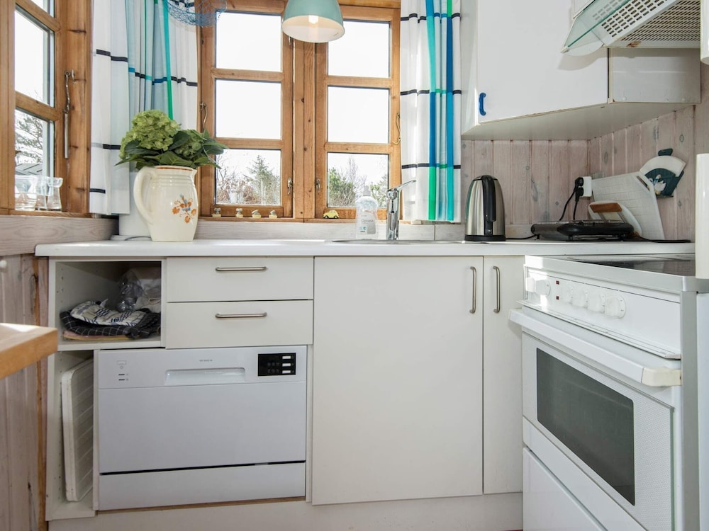 6 Person Holiday Home in Grenaa view 5
